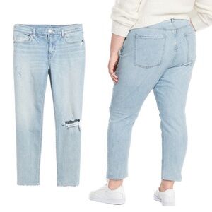 ⭐️HP⭐️ Old Navy Mid-Rise Boyfriend Straight Ripped Jeans LR.9